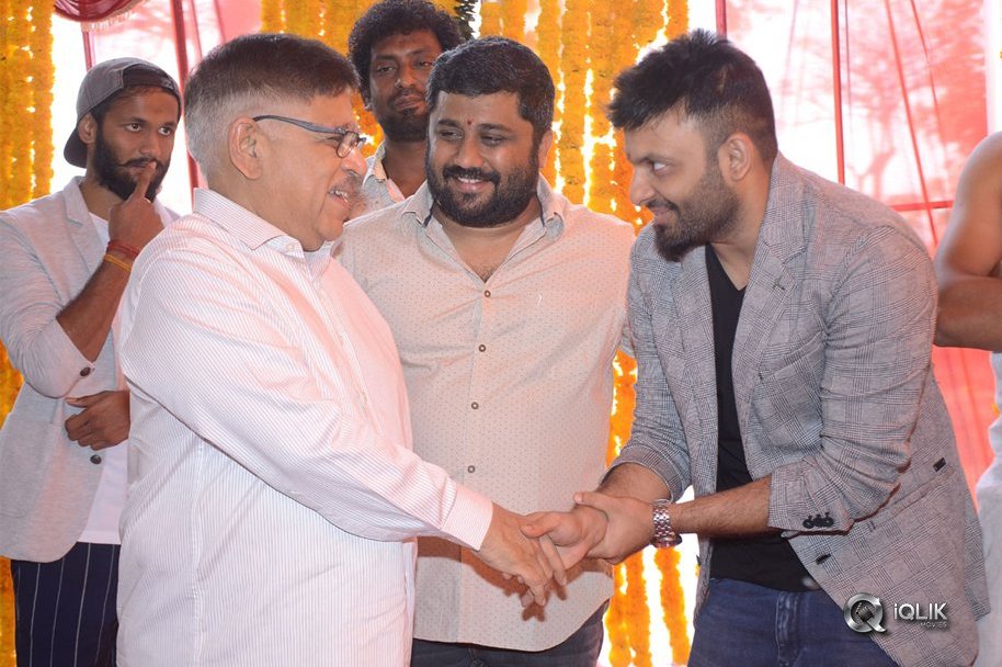 Vijay-Devarakonda-New-Movie-Opening-Photos